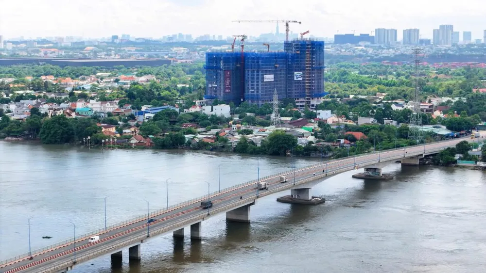 Dự án Fresia Riverside đã thi công vượt tiến độ lên đến tầng 22, sẵn sàng đón đầu nhịp tăng trưởng từ siêu hạ tầng khu Đông TP.HCM