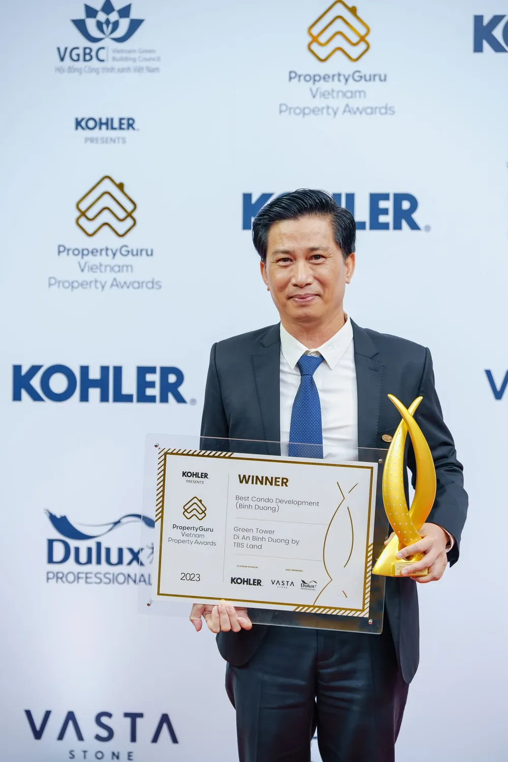 Dàn chuyên cơ chở 50 tỷ phú khắp nơi trên thế giới đáp xuống sân bay Đà Nẵng trong tháng 10-2024.