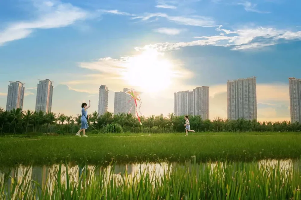 Không gian sống xanh tại đại đô thị Ecopark (Hưng Yên).