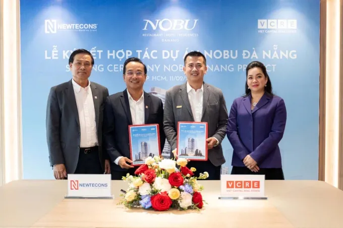VCRE ký kết cùng nhà thầu Newtecons xây dựng dự án Nobu Danang. Ảnh: VCRE