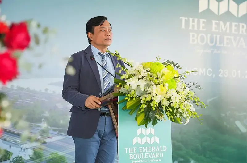 Ông Trần Quang Tuấn, Chủ tịch HĐQT Central Cons phát biểu tại Lễ khởi công dự án Khu căn hộ cao cấp The Emerald Boulevard.