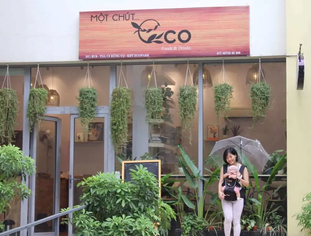 Quán cafe có nhiều không gian xanh tại phân khu Rừng Cọ.