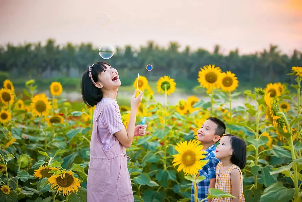 Trẻ em có không gian để nô đùa, vui chơi thoả thích tại Ecopark.