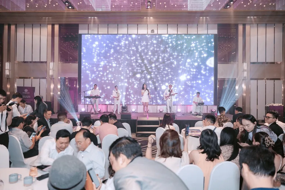 Biển diễn văn nghệ đặc sắc tại sự kiên