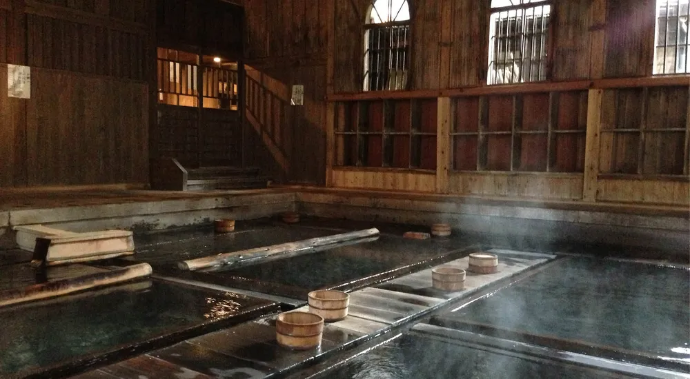 to hop xong hoi va onsen hub tai monrei saigon